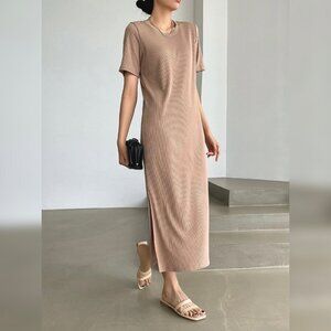 DAZY Taupe Ribbed Knit Slit Hem Tee Dress